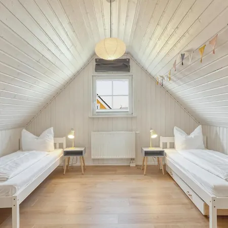 2 Bedroom In *